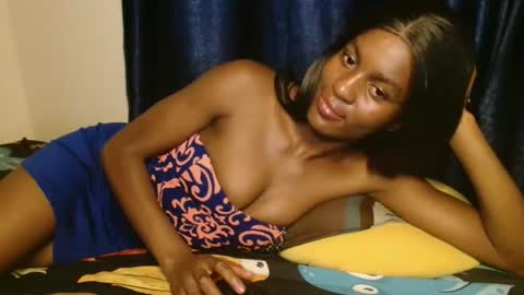 Snapshot of prettygoddess1 chatting on 05-03-26, 01:22 Mary online show from 05-03-26, 01:22
