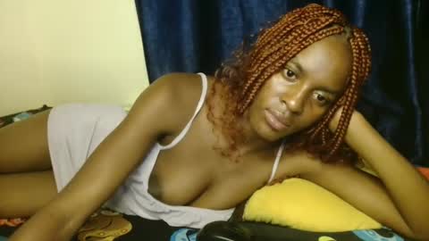 Snapshot of prettygoddess1 chatting on 05-06-26, 04:41 Mary online show from 05-06-26, 04:41