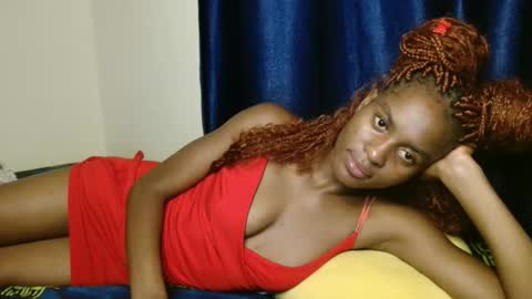 Snapshot of prettygoddess1 chatting on 05-12-26, 05:04 Mary online show from 05-12-26, 05:04