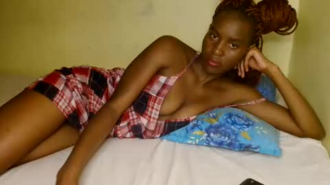 Snapshot of prettygoddess1 chatting on 05-31-26, 05:53 Mary online show from 05-31-26, 05:53