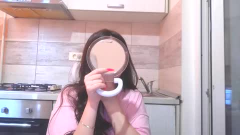 prettyjulliette online show from 04-28-26, 12:10