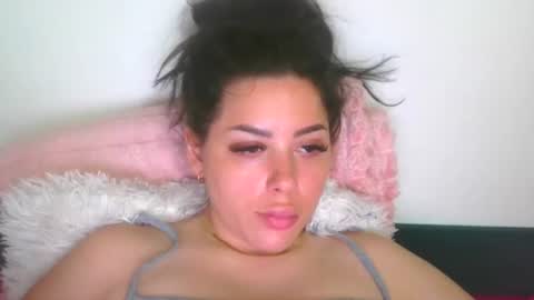 prettyjulliette online show from 06-22-26, 01:41