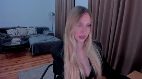 Eva online show from 05-04-26, 11:12