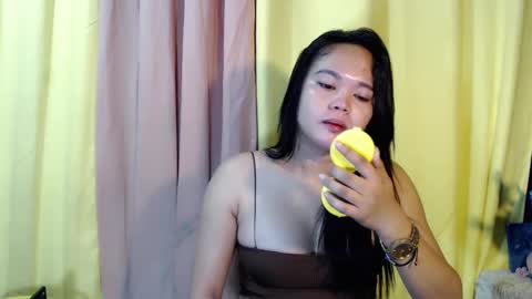 Snapshot of prettylexxxa chatting on 02-20-25, 12:30 goddess lexxa online show from 02-20-25, 12:30