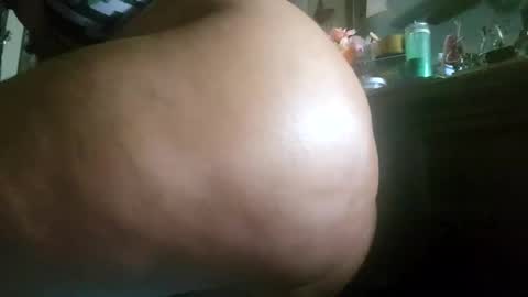 Mona Red online show from 02-06-25, 01:54