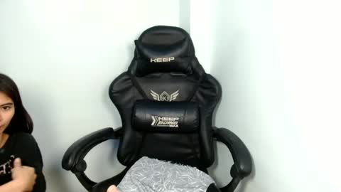 prettylittle_lady online show from 06-11-26, 07:56