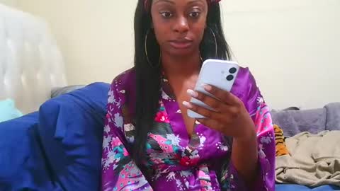 prettylondond online show from 07-21-26, 03:47