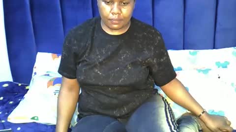 prettymel_ online show from 09-27-25, 10:48