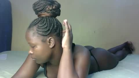 Melly online show from 12-19-25, 11:17