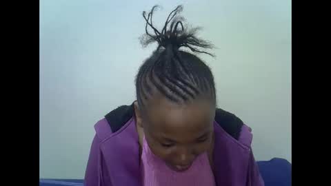 Snapshot of prettyqueenn1 chatting on 12-04-24, 09:35 sharon online show from 12-04-24, 09:35