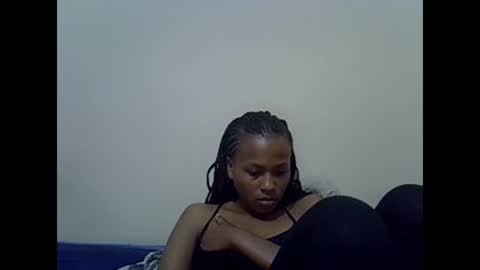 Snapshot of prettyqueenn1 chatting on 01-10-25, 01:52 sharon online show from 01-10-25, 01:52
