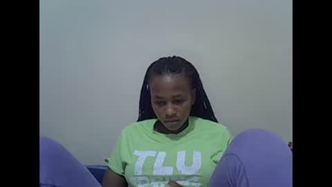 Snapshot of prettyqueenn1 chatting on 01-16-25, 12:20 sharon online show from 01-16-25, 12:20