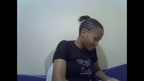 Snapshot of prettyqueenn1 chatting on 01-26-25, 02:52 sharon online show from 01-26-25, 02:52