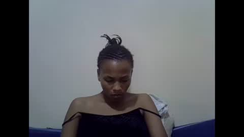 Snapshot of prettyqueenn1 chatting on 02-01-25, 07:44 sharon online show from 02-01-25, 07:44