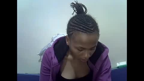 Snapshot of prettyqueenn1 chatting on 02-02-25, 12:30 sharon online show from 02-02-25, 12:30