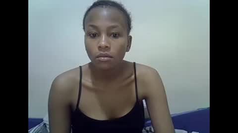 Snapshot of prettyqueenn1 chatting on 02-04-25, 01:16 sharon online show from 02-04-25, 01:16
