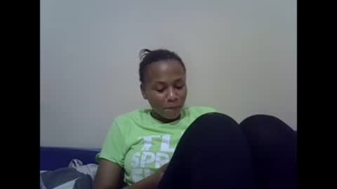 Snapshot of prettyqueenn1 chatting on 02-07-25, 10:20 sharon online show from 02-07-25, 10:20