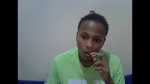 Snapshot of prettyqueenn1 chatting on 02-08-25, 11:45 sharon online show from 02-08-25, 11:45