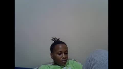 Snapshot of prettyqueenn1 chatting on 02-12-25, 01:30 sharon online show from 02-12-25, 01:30