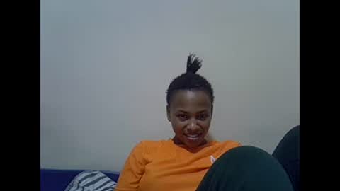 Snapshot of prettyqueenn1 chatting on 02-20-25, 06:46 sharon online show from 02-20-25, 06:46