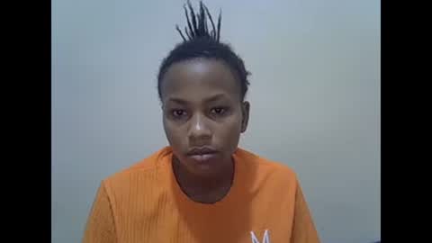 Snapshot of prettyqueenn1 chatting on 02-22-25, 11:24 sharon online show from 02-22-25, 11:24