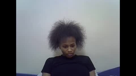 Snapshot of prettyqueenn1 chatting on 02-27-25, 01:16 sharon online show from 02-27-25, 01:16