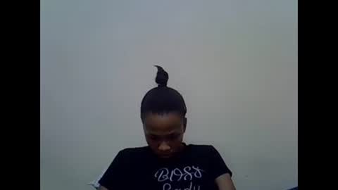 Snapshot of prettyqueenn1 chatting on 03-01-25, 02:59 sharon online show from 03-01-25, 02:59