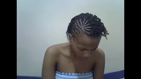 Snapshot of prettyqueenn1 chatting on 03-07-25, 02:01 sharon online show from 03-07-25, 02:01