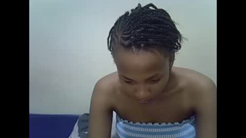 Snapshot of prettyqueenn1 chatting on 03-09-25, 03:27 sharon online show from 03-09-25, 03:27