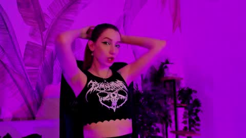 Mila -NONUDE MODEL online show from 01-09-25, 07:42