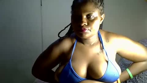 Snapshot of prettyriss chatting on 04-18-26, 10:54 prettyriss online show from 04-18-26, 10:54