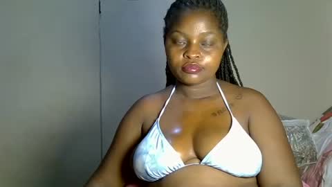 Snapshot of prettyriss chatting on 04-27-26, 10:41 prettyriss online show from 04-27-26, 10:41