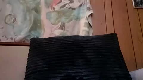 prettysolidd7 online show from 02-12-25, 09:42