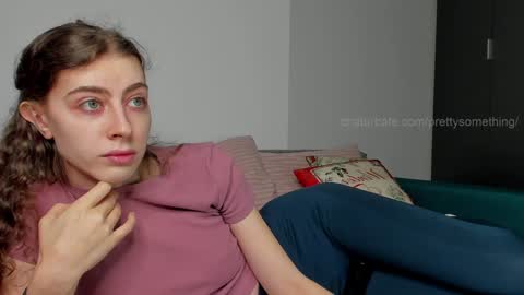 Snapshot of prettysomething chatting on 01-31-25, 03:33 Sophie next stream will be at Monday i will wait you guys online show from 01-31-25, 03:33