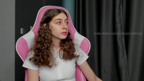 Snapshot of prettysomething chatting on 02-06-25, 08:18 Sophie next stream will be at Monday i will wait you guys online show from 02-06-25, 08:18