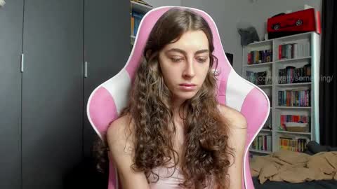 Sophie  next stream will be at Monday  i will wait you guys  online show from 02-18-26, 09:49