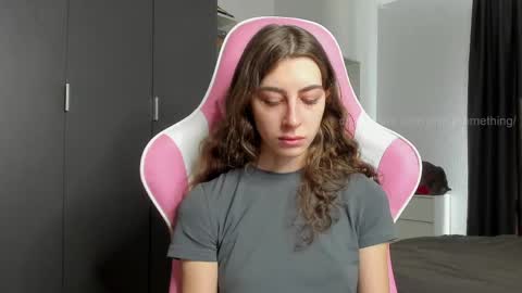 Snapshot of prettysomething chatting on 04-27-26, 06:00 Sophie next stream will be at Monday i will wait you guys online show from 04-27-26, 06:00