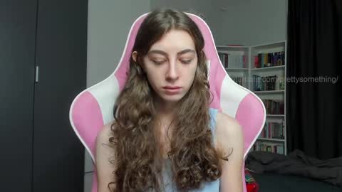 Snapshot of prettysomething chatting on 05-05-26, 05:15 Sophie next stream will be at Monday i will wait you guys online show from 05-05-26, 05:15