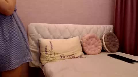 Snapshot of prettytaya chatting on 10-15-25, 06:35 Taya online show from 10-15-25, 06:35