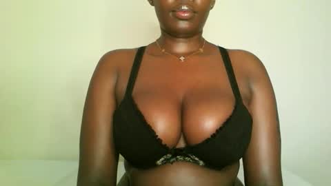 Snapshot of prettyvishy chatting on 04-28-26, 06:40 prettyvishy online show from 04-28-26, 06:40