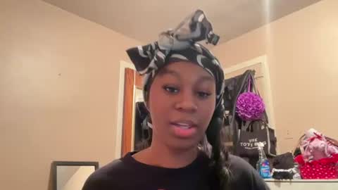 prettyyybriii219 online show from 06-24-26, 02:43