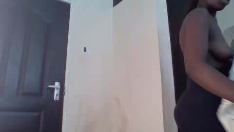 prettyzuzu online show from 10-21-25, 09:54