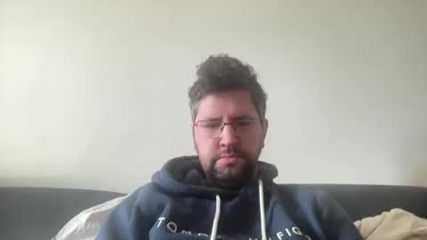 Snapshot of previewh chatting on 03-18-26, 09:23 PreviewH online show from 03-18-26, 09:23