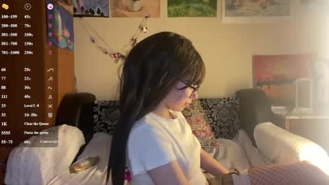 Amelia online show from 05-21-26, 10:33