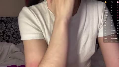Amelia online show from 06-15-26, 10:39