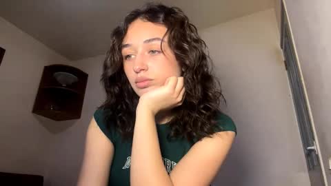 Snapshot of pricillalivsey chatting on 12-22-25, 12:46 Sofi online show from 12-22-25, 12:46