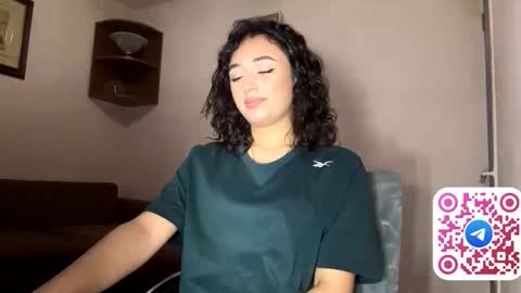 Snapshot of pricillalivsey chatting on 01-13-26, 12:43 Sofi online show from 01-13-26, 12:43