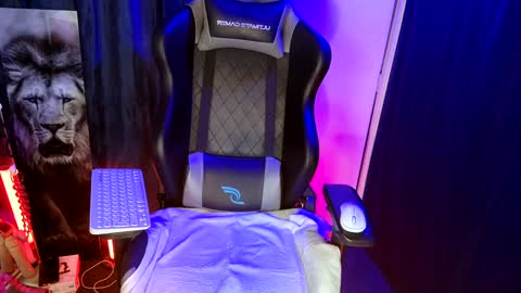 Snapshot of pridelgtbi chatting on 01-22-25, 12:59 pridelgtbi online show from 01-22-25, 12:59