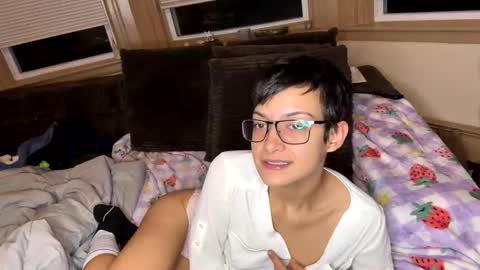 Snapshot of princ3ssarii chatting on 11-21-25, 04:55 Princess Arii online show from 11-21-25, 04:55