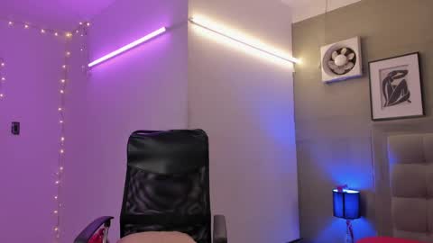 prince_arthur77 online show from 03-01-25, 12:45